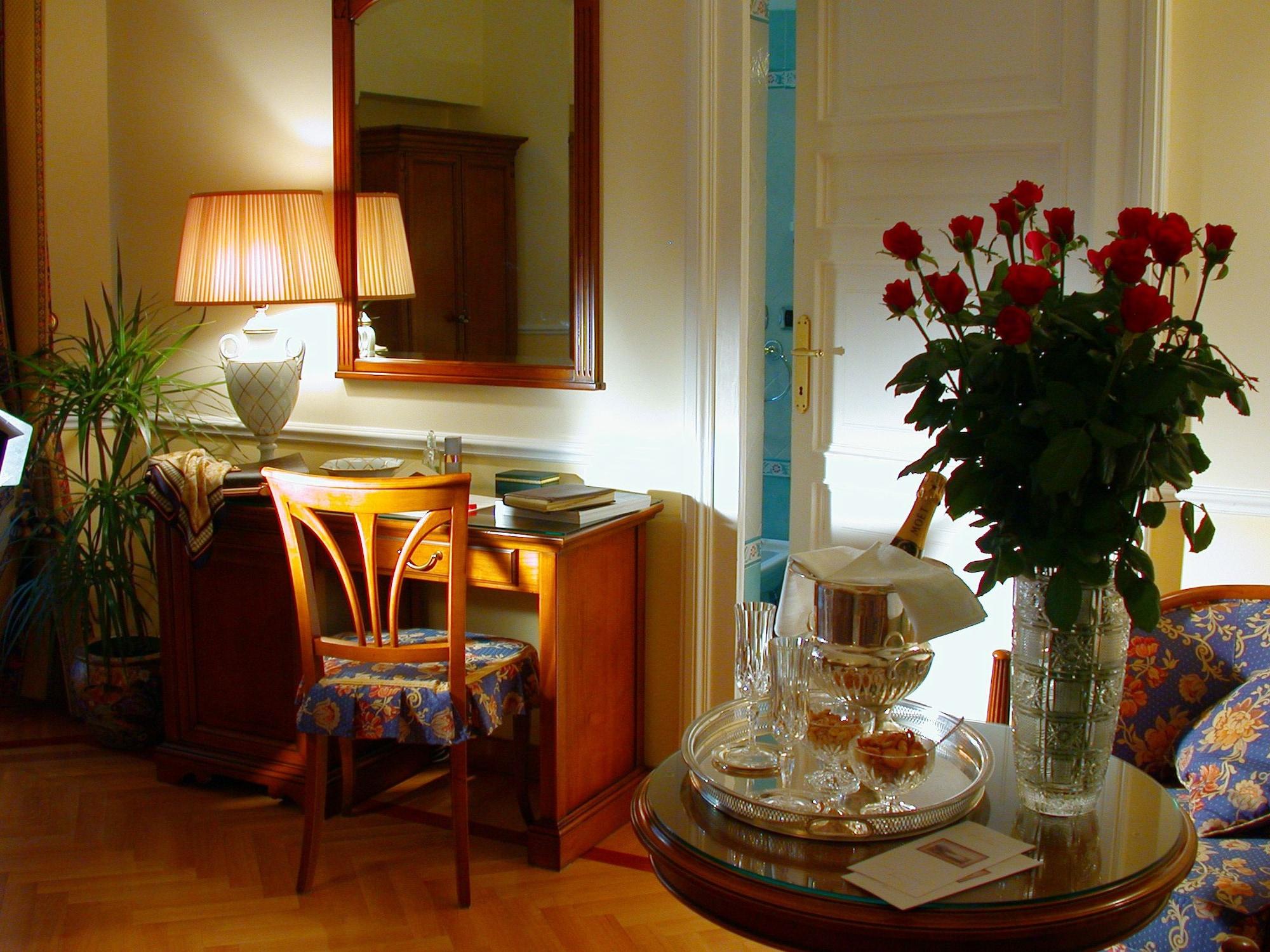 Hotel Cellini Rom Exteriör bild