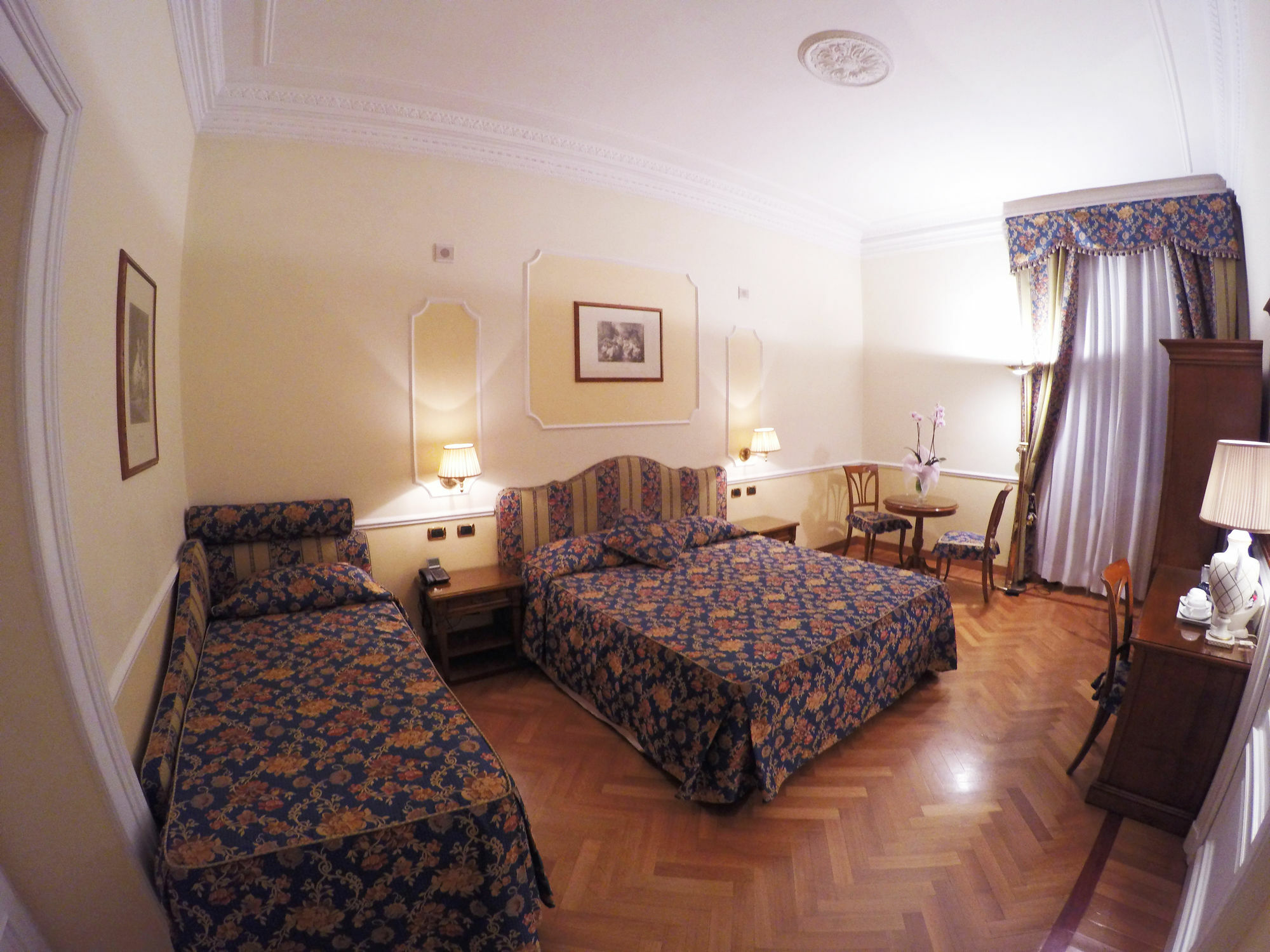 Hotel Cellini Rom Exteriör bild